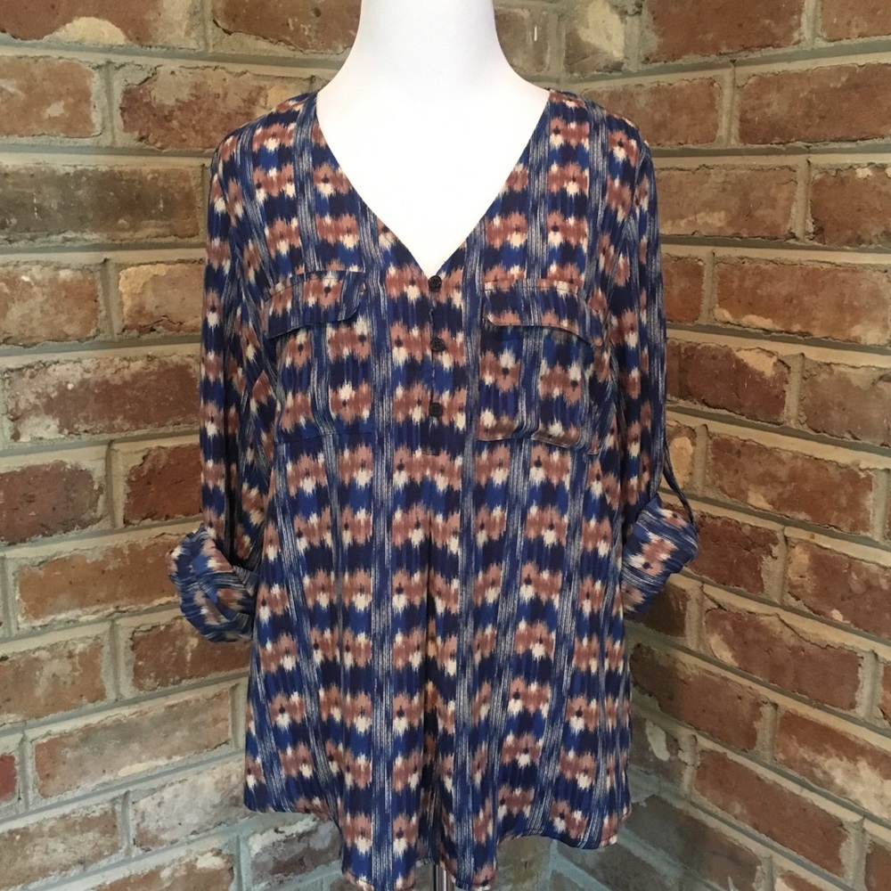 Stitch Fix Skies Are Blue Roll Tab Sleeve Top